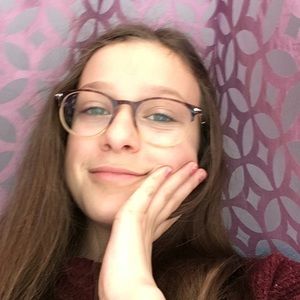 Meet your Posher, Noemy